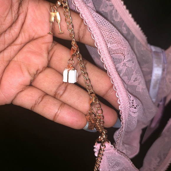 Savage lingerie set - Picture 6 of 8